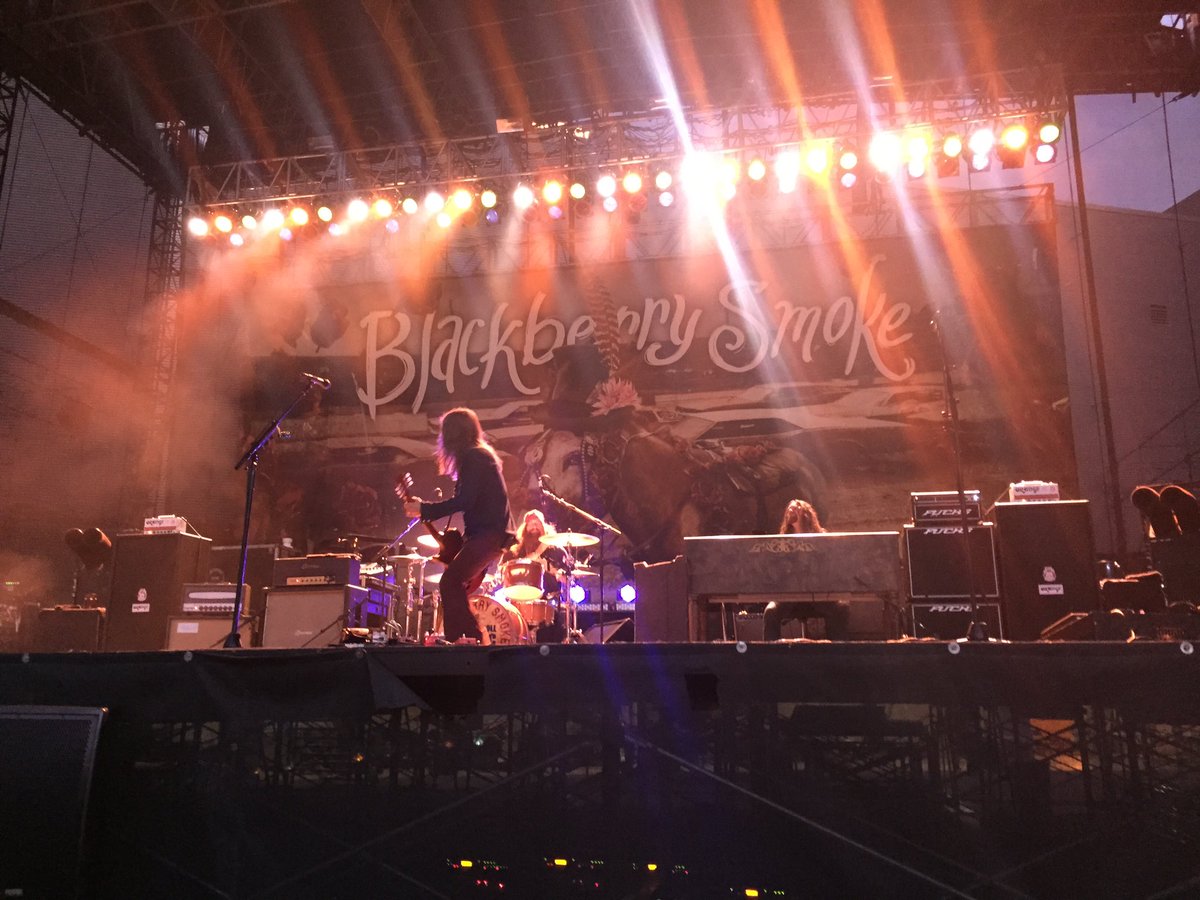 demordjp's tweet photo. @blackberrysmoke New Orleans, Sept’15 https://t.co/uhnyhWrJvD