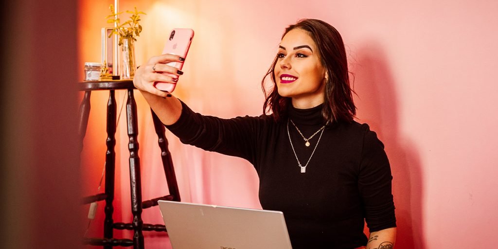 bldweb's tweet image. Live Stream Shopping : comment l’utiliser pour booster votre business ? bit.ly/3bkkz5G

(via @GetSwello)