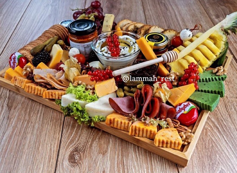 lammah_rest's tweet photo. @JehanAsiri عاد مطعمنا جهز تشيز بلاتر يحبه قلبك 😍 https://t.co/LWgATb5cD2