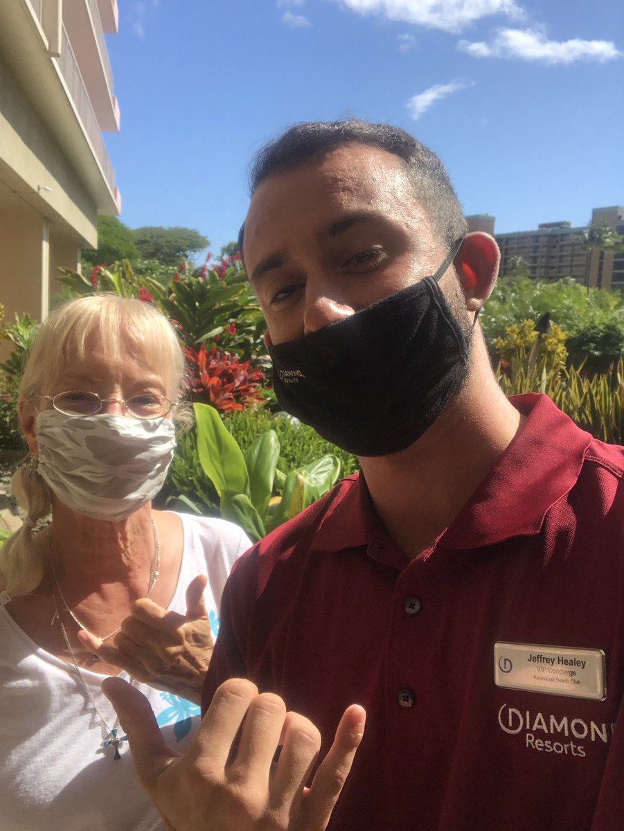 So that lady I tweeted about last night. Came back today and told me I’m the reason she upgraded to Centum this morning. Made a friend for life. Aloha