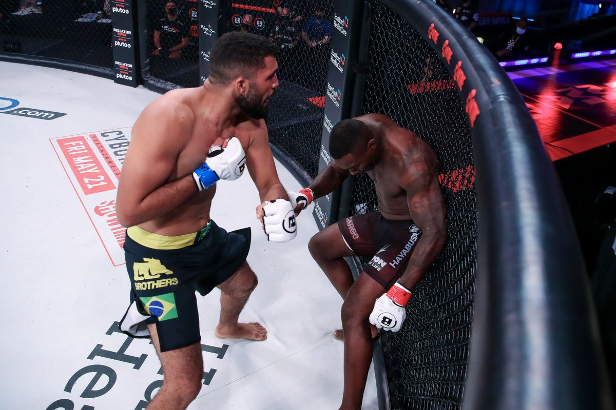 Jose Augusto avoids hand fracture, promises to ‘come back stronger’ after ‘fun fight’ with Anthony Johnson (<a href="/guicruzzz/">Guilherme Cruz</a>) mmafighting.com/2021/5/11/2243…