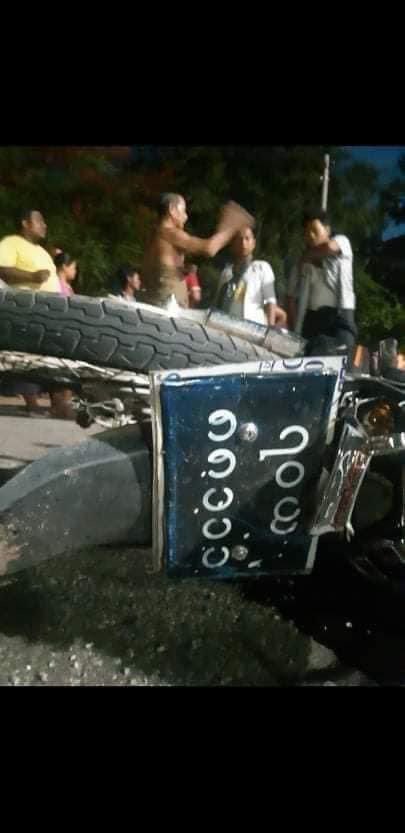 AlexMyanmar13's tweet photo. tw // death
Bago City: Military truck hit a motorbike and run over two people brutally. The girl was DIED on the spot and young man was critically injured. This kind of atrocity is impossible for human being. #WhatsHappeningInMyanmar #May11Coup https://t.co/zOvPWq06jH