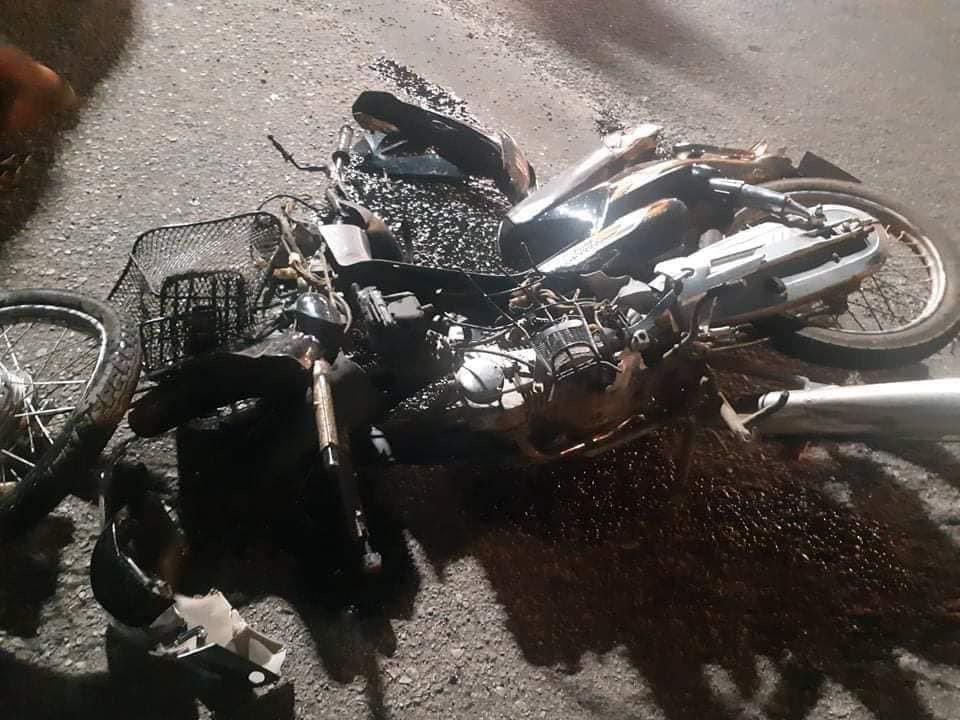 AlexMyanmar13's tweet photo. tw // death
Bago City: Military truck hit a motorbike and run over two people brutally. The girl was DIED on the spot and young man was critically injured. This kind of atrocity is impossible for human being. #WhatsHappeningInMyanmar #May11Coup https://t.co/zOvPWq06jH