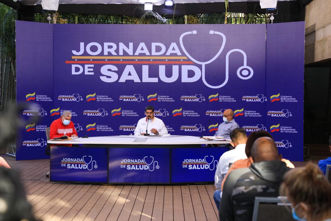 Realizamos una reunión de trabajo con todo el equipo de la Vicepresidencia de Gobierno del Socialismo en lo Social y Territorial. Estuvimos revisando y dinamizando la toma de decisiones en todos los aspectos de la vida social de nuestro pueblo, al que defenderemos siempre.