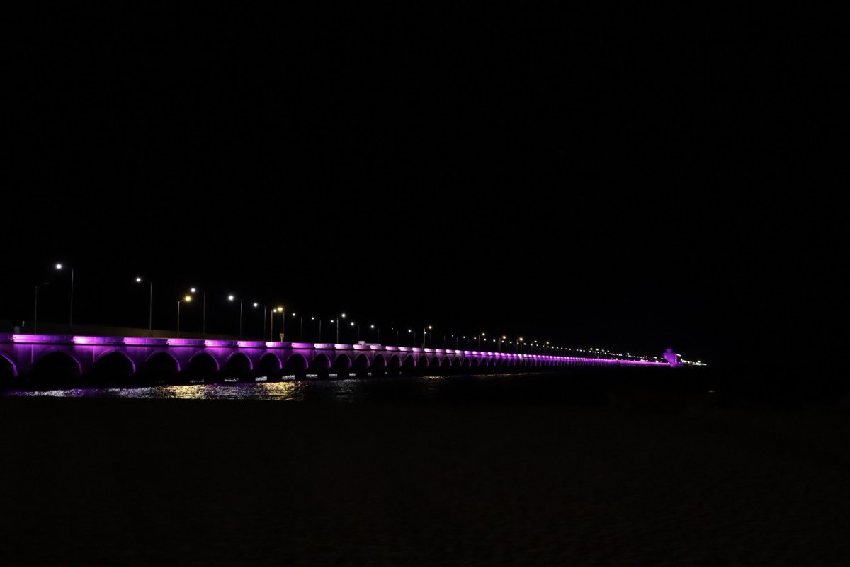 PuertosYucatan's tweet image. @PuertosYucatan enciende sus luces conmemorando el  #DíaDeLasMadres, por ellas que siempre brindan amor y soporte a las familias.

#APIPRO 
🤰🥳🎉❤