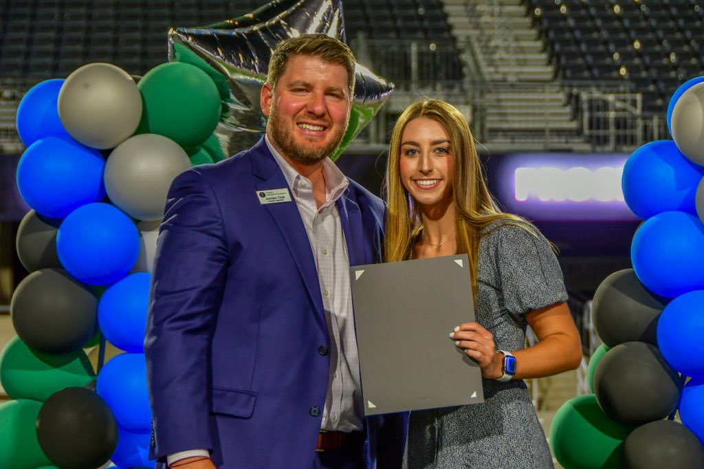 PHSFastpitch's tweet photo. Proud of our 🎓Seniors🎓‼️
Thank you @ProsperEdFound and @ProsperISD for investing in our #STUDENTathletes!!! Proud of @jessica__malan and @sydneyreid_16‼️‼️ #Scholarships

@ProsperHS @PISD_Athletics https://t.co/zM4ahzAs14
