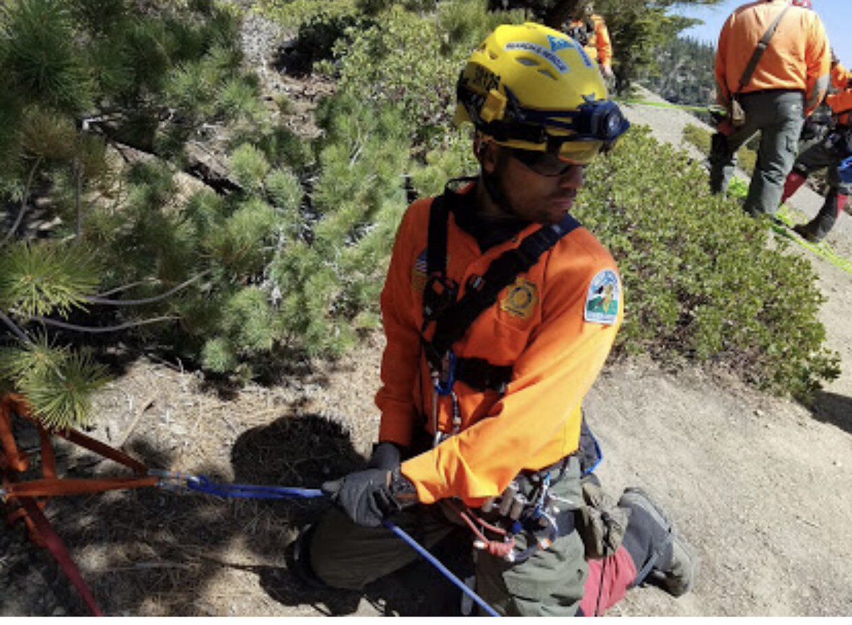WestValleySAR's tweet photo. Saturday, May 8, 2021, West Valley Search &amp; Rescue members conducted personal rope training on Mt. Badly at Desert View.    #TrainingDay #Motivation #Teamwork #MtBaldy #WestValleySAR #SBCSD #MRA #RopeOps #RopeRescue #JoinUs https://t.co/BxdlHagJCs