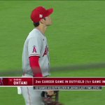 もはや三刀流？大谷翔平選手ピッチャー交代後に野手として守備に付く!