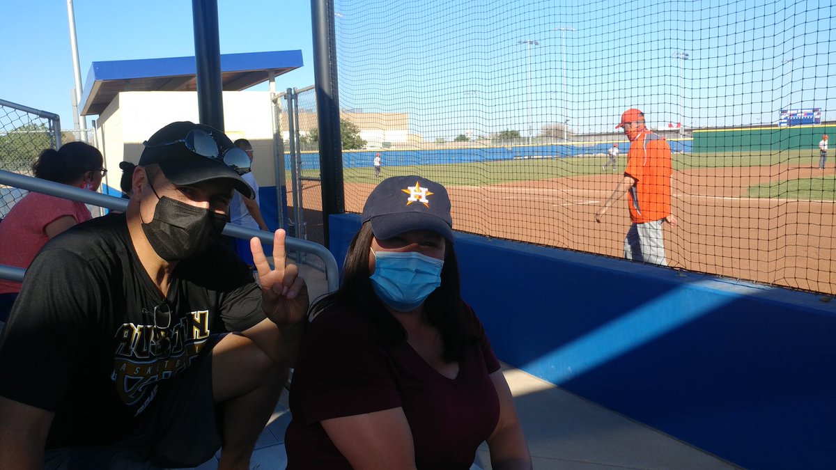 Henderson Admin team and teachers support our baseball team as they defeat Guillen and finish their season undefeated!