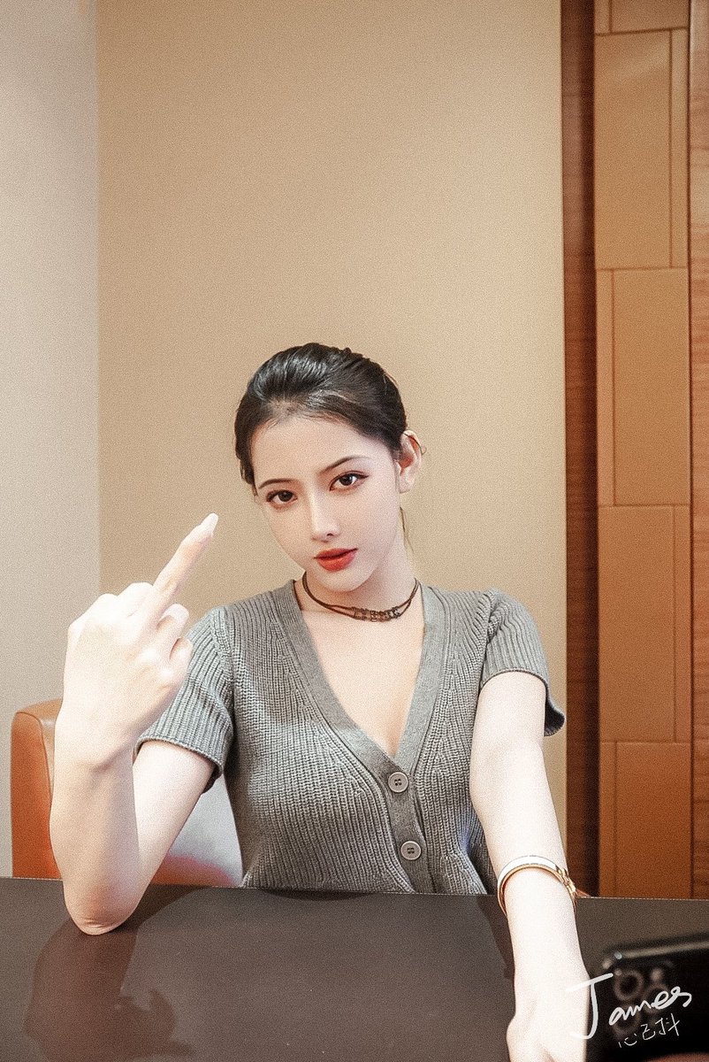 Fuc* you 哈哈

#约拍 #样片 #抖叔 https://t.co/Bt25BYJrZn