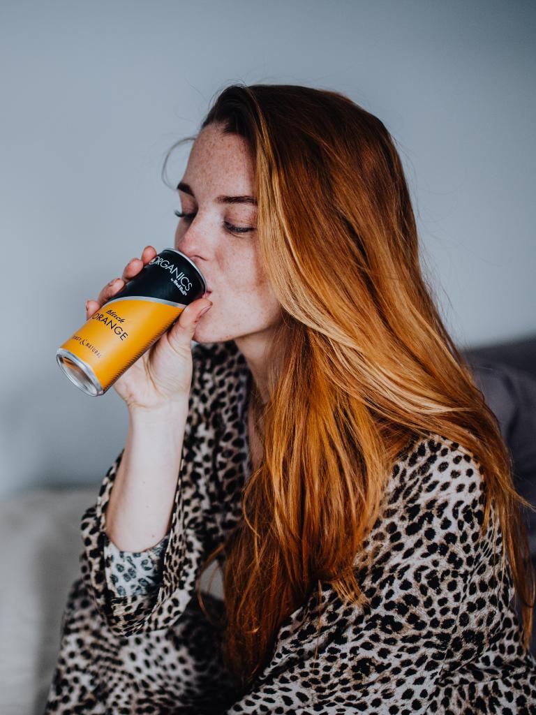 redbullGER's tweet photo. Jetzt neu: ORGANICS by Red Bull Black Orange versüßt euch den Sommer! 🤤 

Fruchtige Orange trifft auf ein erfrischendes Erlebnis mit feinem Bitter-Touch. Schon entdeckt? 🌞 

#organicsbyredbull #blackorange https://t.co/hYxfN3lY3m