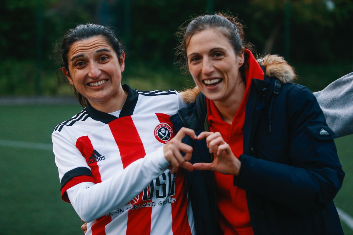 GrassrootsPost's tweet image. ISSUE 3! OUT NOW! FREE!

@EnglandFootball, Focus on Tech, The FA Sunday Cup, Women's, Walking, Small-sided and Disability. Refs, Coaches, greatest games, unsung heroes.

72 pages that champion the very best of grassroots football on its way to 65+ venues.

grassrootspost.uk/issue-3