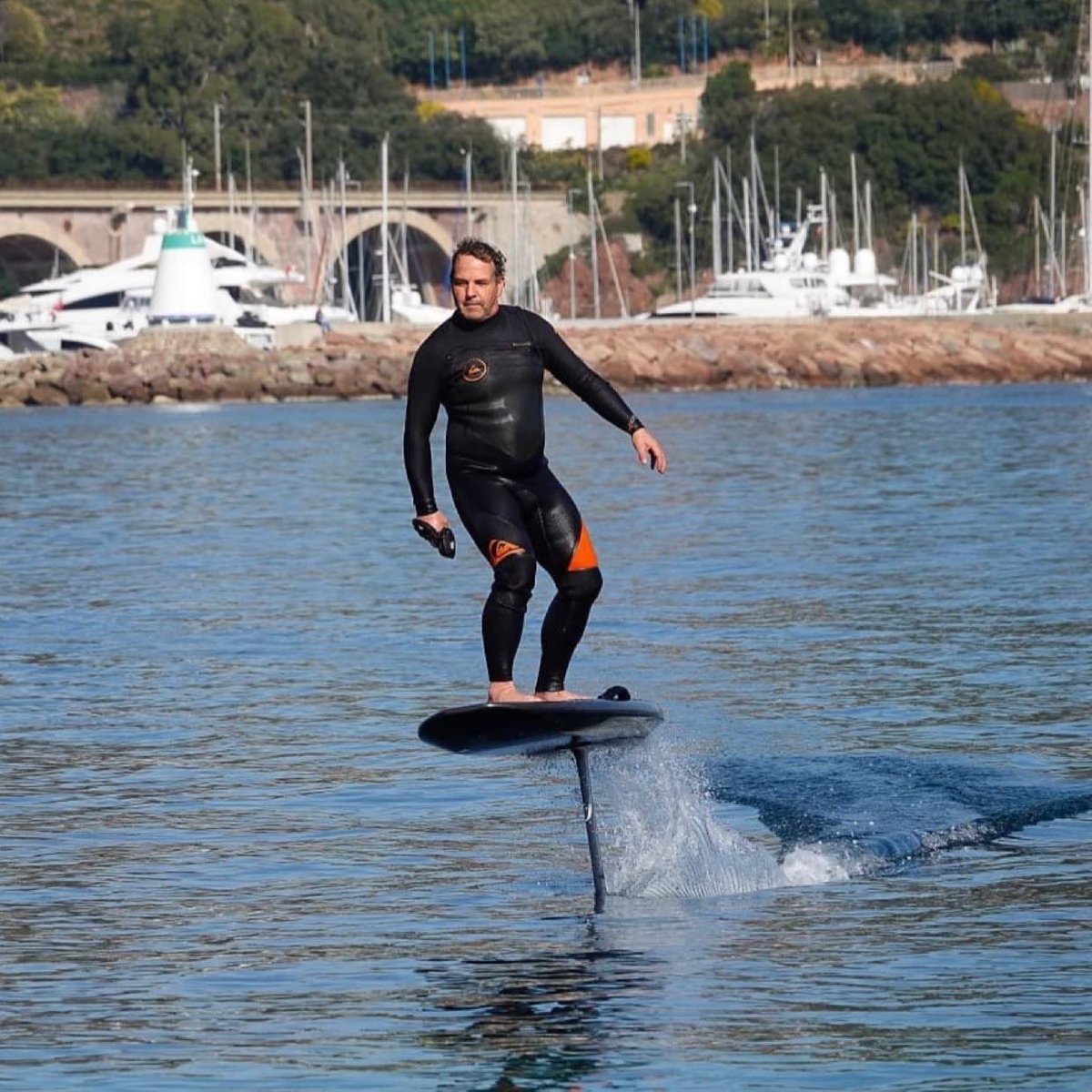 idweekend's tweet photo. #iDLOISIRS

Volez sur l’eau en baie de #Cannes grâce à Efoil Côte d’Azur. Découvrez cette double sensation de glisse et de vol. Expérimentez la dernière nouveauté en termes de #sport nautique et vivez une expérience inédite dans un cadre idyllique. https://t.co/v3EAdN0OxW