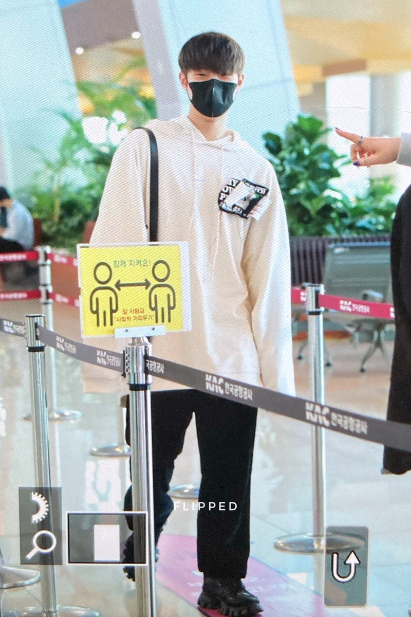 halasanie's tweet photo. MINGI https://t.co/scEhkEPLTw
