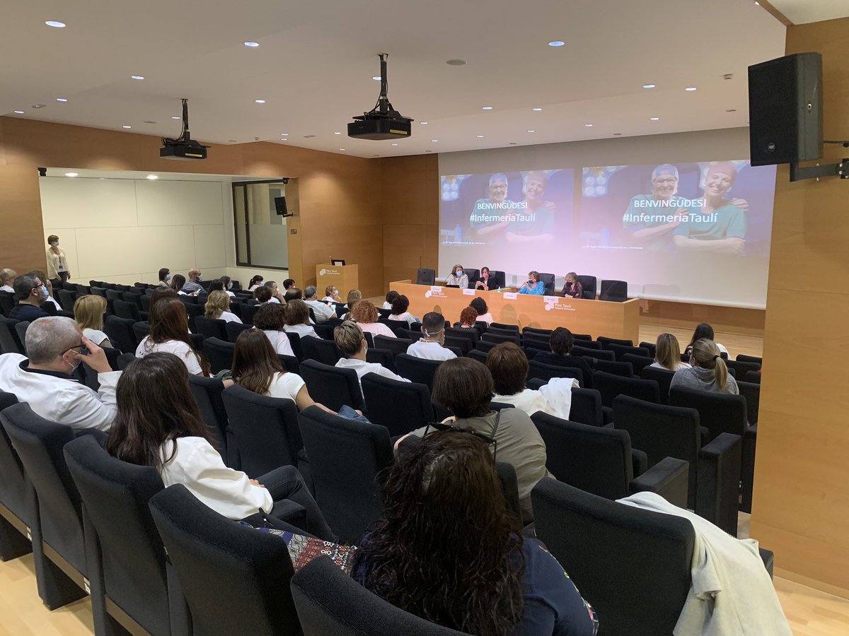 parctauli's tweet photo. Inaugurada la Jornada Infermera 2021 que al llarg de tot el dia d’avui es celebra a l’Auditori del Parc Taulí, en directe i via zoom, de la mà del @COIBarcelona! 

Felicitats a totes les infermeres en el seu #DiaInternacionaldelesInfermeres! https://t.co/63R91XTweR