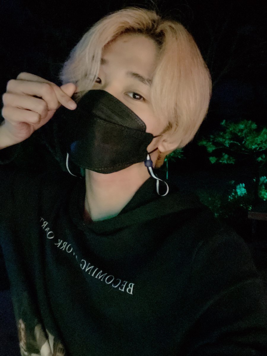 DIA_CRUNCH's tweet photo. 디아나 보고싶어요❤
저희 잘 쉬고 있으니까
빨리 만나요❤

#디아나 #디크런치 #찬영 #사랑해요 https://t.co/rGqBUyELoM