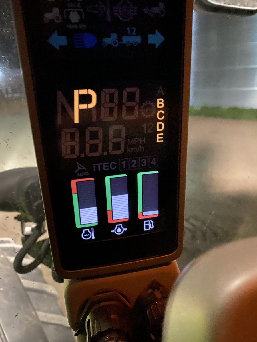 NoemJeremy's tweet photo. Some day I will learn that it’s easier to fill with fuel before going to the field instead of running back for fuel because I don’t have enough to finish. #plant21 https://t.co/GHeIqNEwQ0