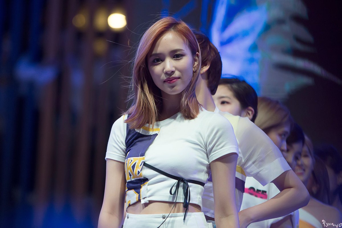 Miyeok0's tweet photo. [160512] #MINA Seokyeong University Festival.

#미나 #트와이스 #TWICE @JYPETWICE https://t.co/gmUkrW5Rye