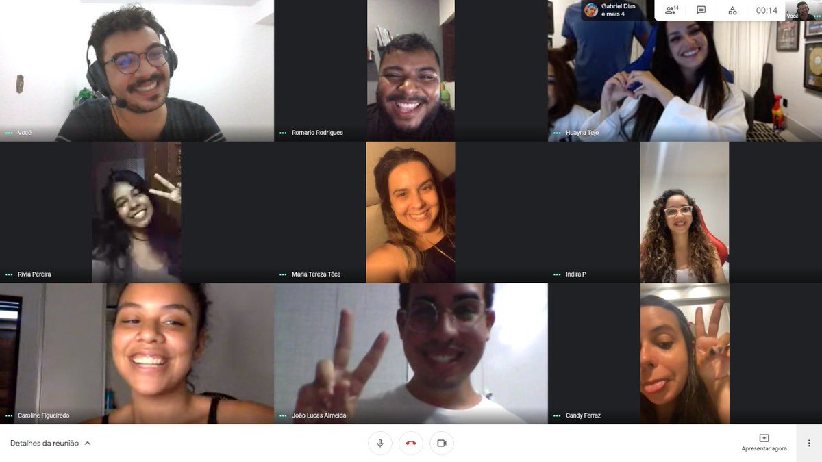 joaolucas's tweet photo. terminamos a reunião agoraaa. ela é maravilhosa em todos os aspectos, só sei sentir orgulho de tuuuuudo!!!! ♥️ https://t.co/5clg5RKhHo