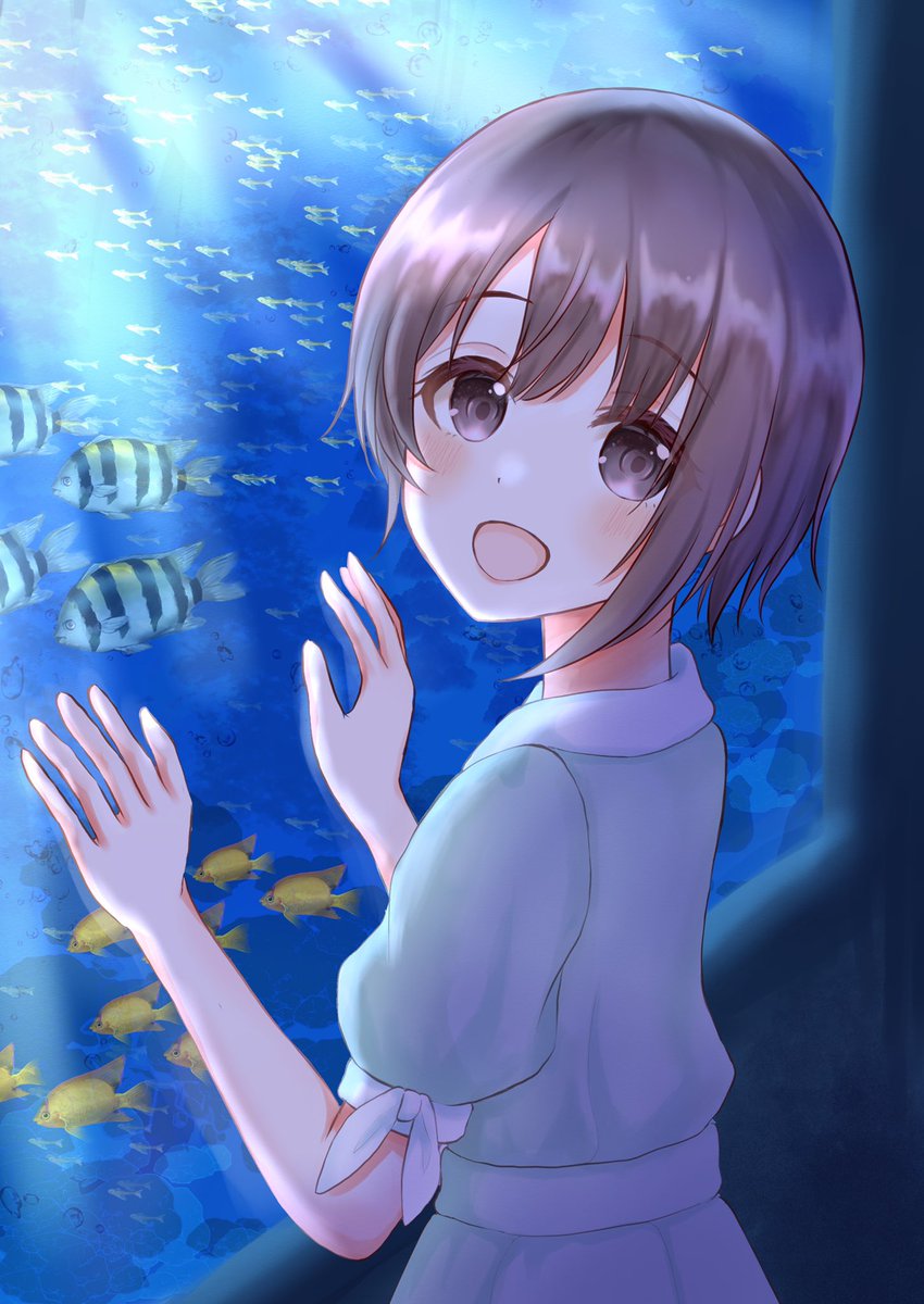 otokura yuuki 1girl aquarium short hair solo looking at viewer fish smile  illustration images
