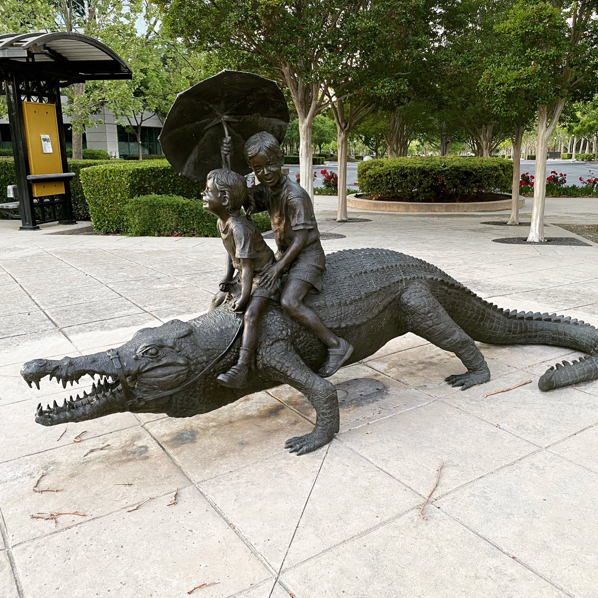 ConstantineMars's tweet photo. Enjoy your ride! 😉🐊🌁🌳☀️

#mountainview #sf #California #usa https://t.co/p7bmddd7Iy