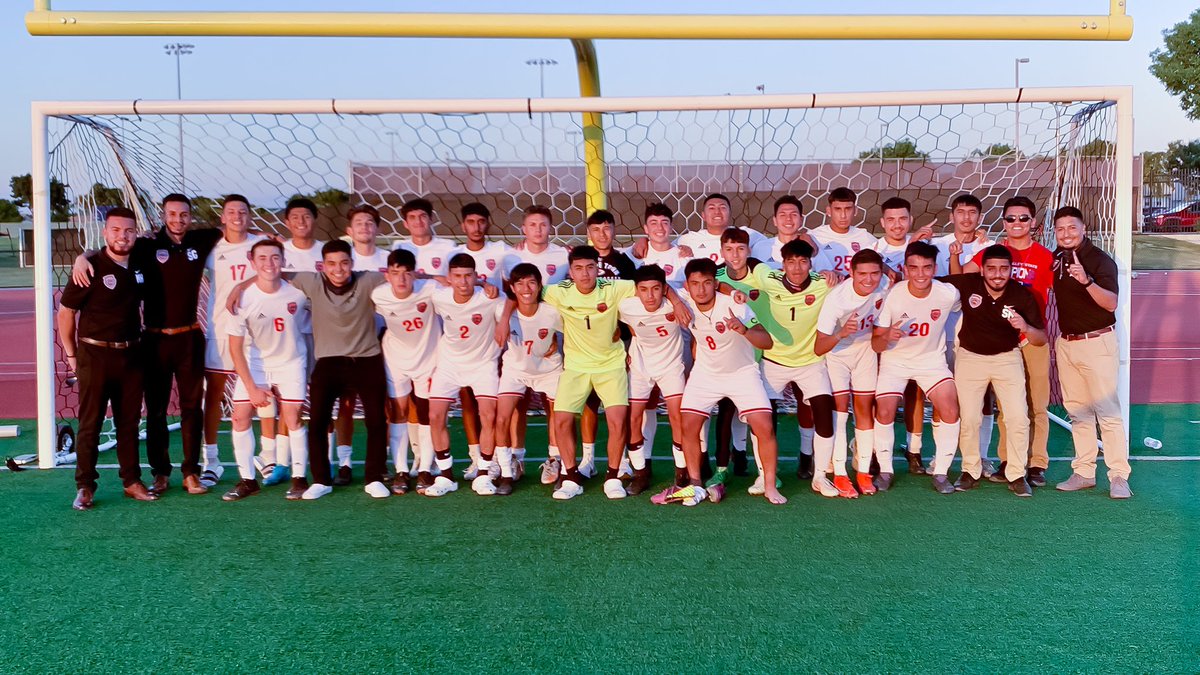 Back to Back CMAC Champs! Sanger Mens soccer has clinched the County Metro Athletic Conference as the Apaches improve to 8-1 in league with one game left to play! Goal number 1 is complete 🙏🏽 

#ApacheFutbol #ForTheTown #DefendTheTown #CMACChamps