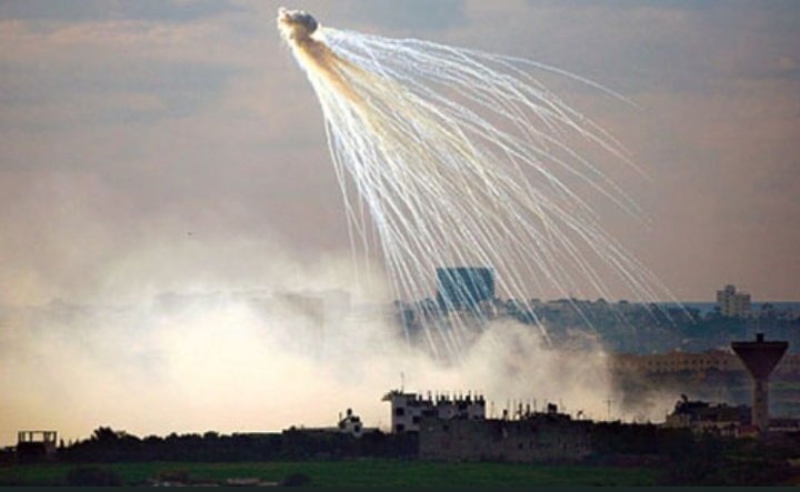 MoCigil's tweet photo. As usual, the world turns a blind...
but the question is for how long?
#IsraeliTerrorism 
#GazaUnderAttack 
#FreePalestine 
#Palestine
#IsraelUsesPhosphorusBombs https://t.co/dGxsCnmSXS