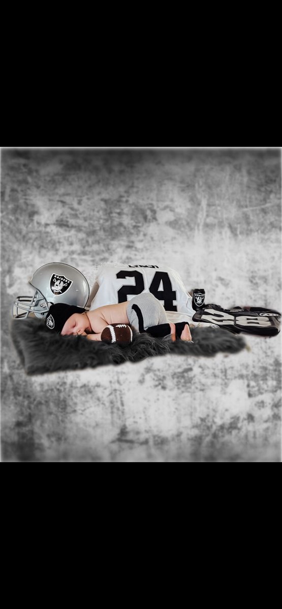 Alexa_Rae1212's tweet photo. Newest little @Raiders! #Raiders #raidersnation https://t.co/3f2KMpg0xW