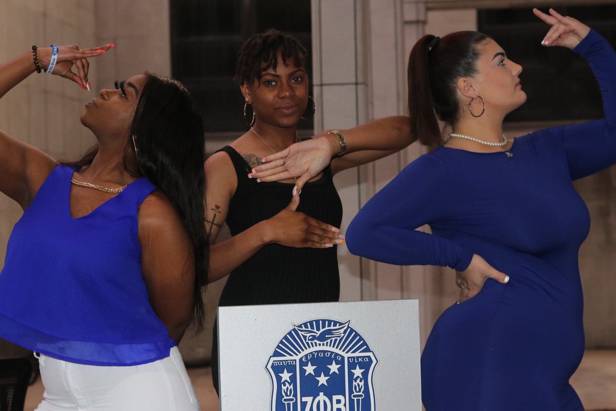 zirenade_'s tweet image. Happy Zetaversary to Z.S. The RevivalZ #2YearsIn #ThetaPi