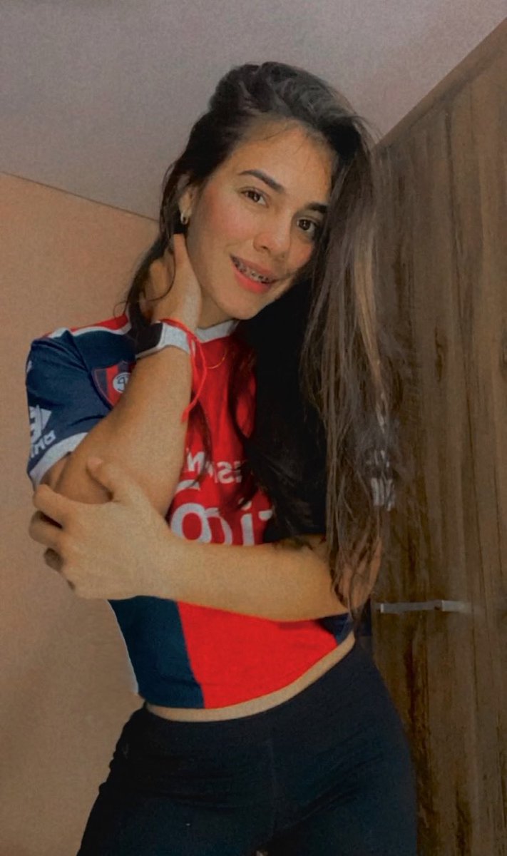 minerva_montiel's tweet photo. Vamoo AZULGRANA que esta noche tenemos que ganaaaar ❤️💙🌪 #JuegaElMásPopular vamaaa equipo 👊🏻🔥 https://t.co/GnikffhMEs