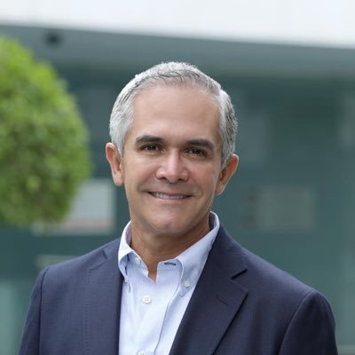 xevtfm's tweet photo. #LoÚltimo| Diputados de #Morena  presentarán un punto de acuerdo para solicitar a la @FiscaliaCDMX
 el desafuero Miguel Ángel Mancera (@ManceraMiguelMX)  por su presunta responsabilidad en el derrumbe de la #Línea12 del Metro en la #CDMX. https://t.co/9k4kYmxhQJ