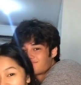 This screams satisfaction.

KAORHYS BACK HUG