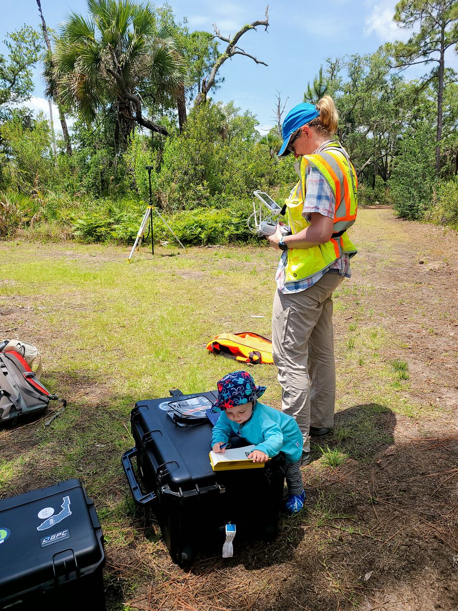 volcano_mel's tweet photo. Now that my miniature field assistant has learnt to walk, she's working on the next step: taking good field notes. #academicmom #fieldbaby https://t.co/JzpOFsueHk