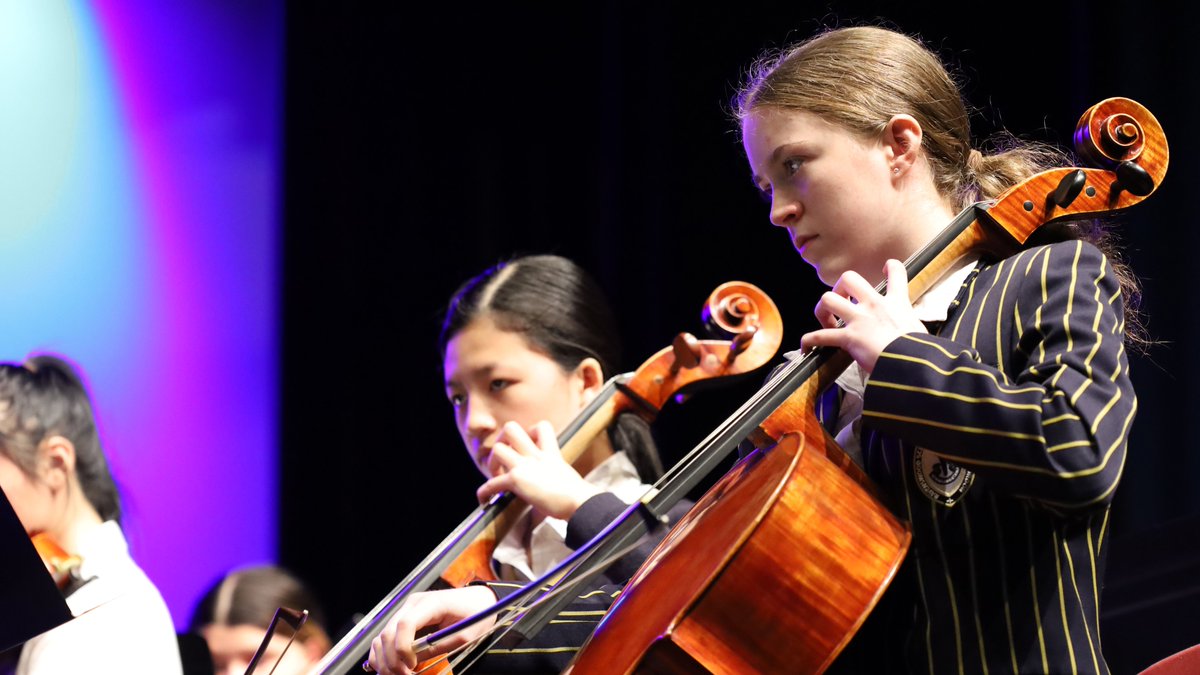 Ravenswood_News's tweet photo. Wonderful to hear the polished sounds of today's #RAVOperformingarts Lunchtime Concert and see the cross-age collaboration on display #alwaystowardsbetterthings #loveRAVO https://t.co/K1MwdWkw6k