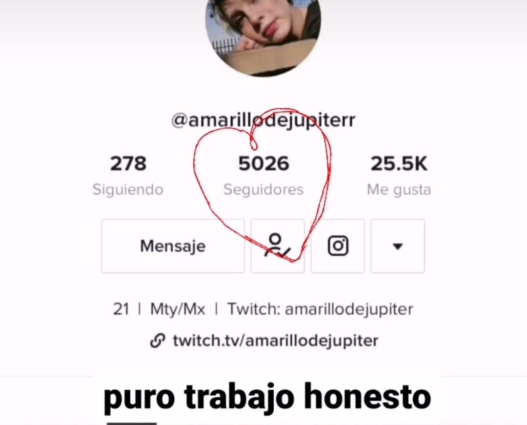 carolinyaaa's tweet photo. pequeñas cositas que me ponen muy feli 💕💕💕 https://t.co/gMqH8oZIZK