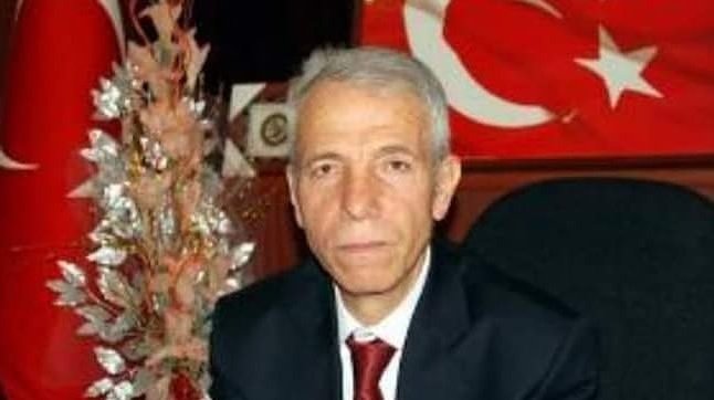 Kişiliğiyle, karakteriyle, hizmet ehli bir gönül adamıydı. 
Adıyaman ve Adıyamanlı sevdalısıydı. Adıyaman'a hizmet için gece gündüz çalışan bir değerdi. 
Allah rahmet eylesin mekanı cennet olsun inşallah. Allah ailesi sevenleri ve dostlarına sabırlar versin.