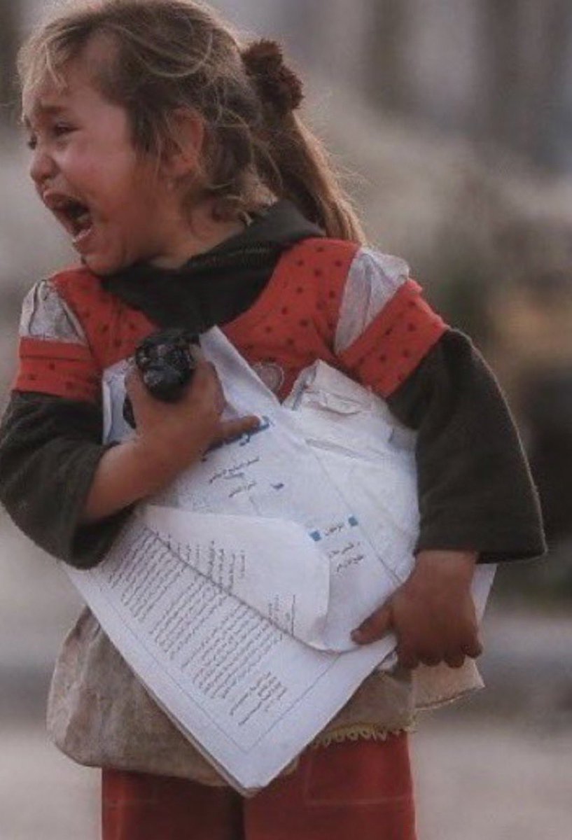 KOOKSUB_'s tweet photo. Life is unfair for the children of Gaza :'((
#GazaUnderAttackk
#غزه_تحت_القصف https://t.co/R13pMn5gBU