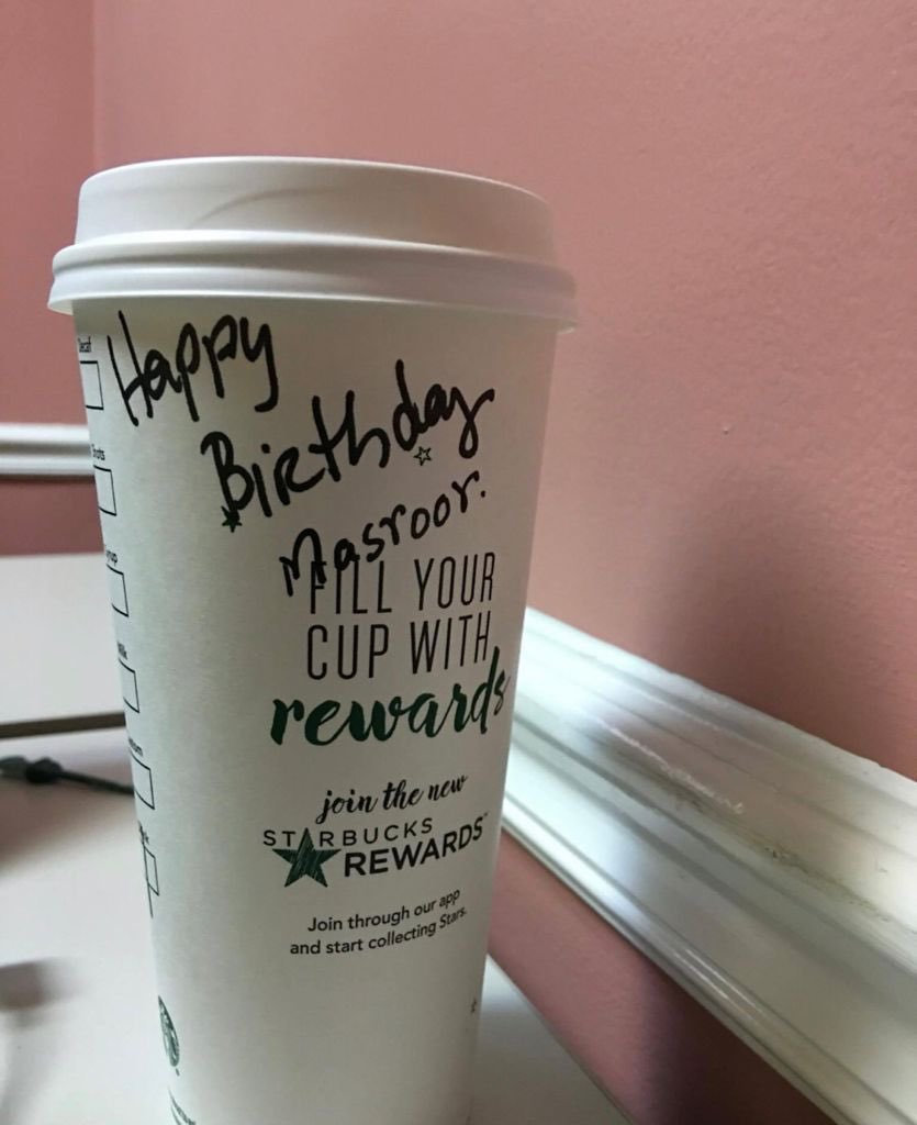 ImMasroor_'s tweet photo. @Apple iPhone photo memory feature brings the 5 year old memory of @Starbucks birthday reward. https://t.co/055TfHEU1N