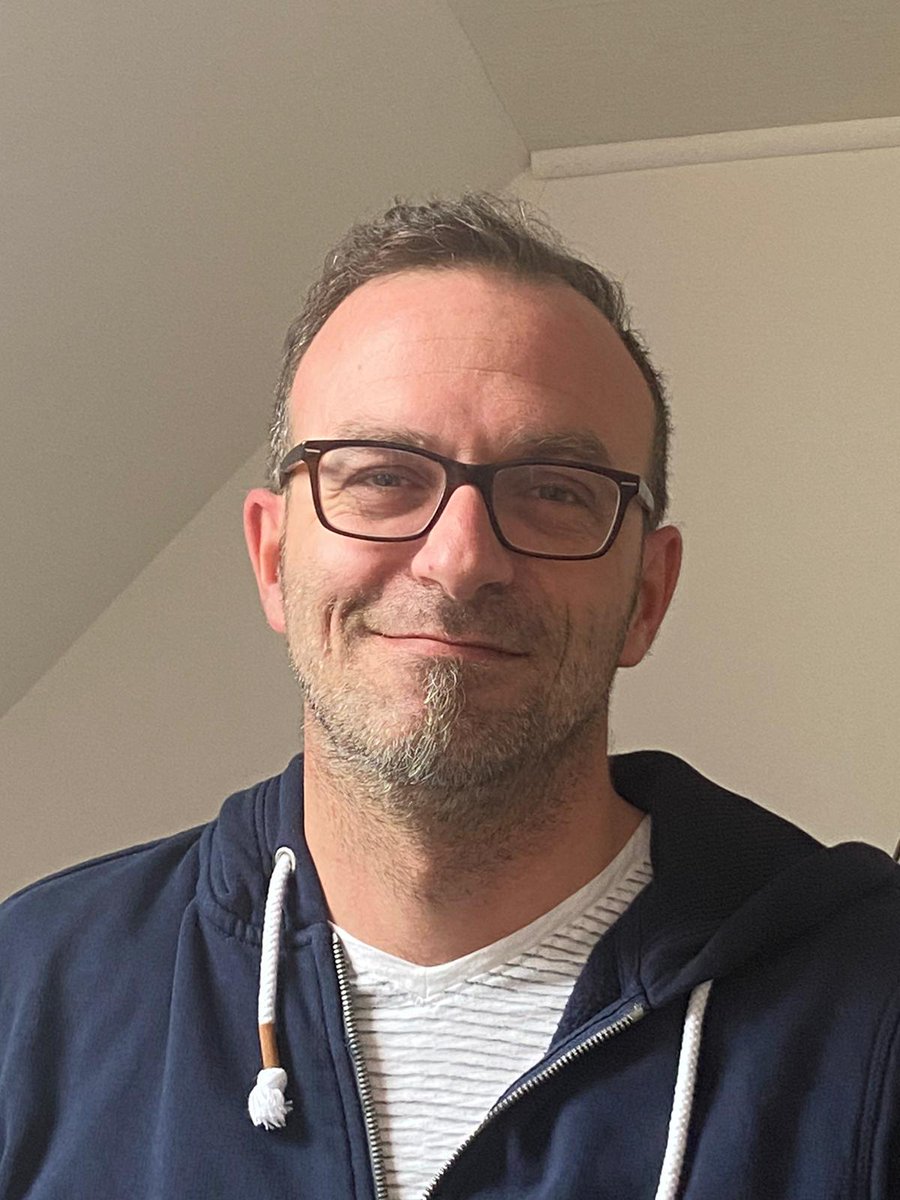 Ahmad Aichah, Vorsitzender des Karnevalvereins Weiterstadt, lässt sich impfen, weil…

„Ich lasse mich impfen, weil ich mein Umfeld und mich schützen, mich solidarisch zeigen und meinen Teil zum Schritt in eine gewisse Normalität beitragen will.“