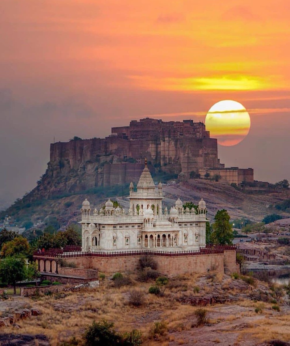 sunilsiyol14's tweet photo. *563* वे  जोधपुर स्थापना दिवस की हार्दिक बधाई और शुभ मंगल कामनाएं फिर से बनेगा विश्व गुरु भारत जय जय श्री राम 2 गज दूरी  मास्क  के जरूरी
#jodhpur https://t.co/8fbNbBMxao