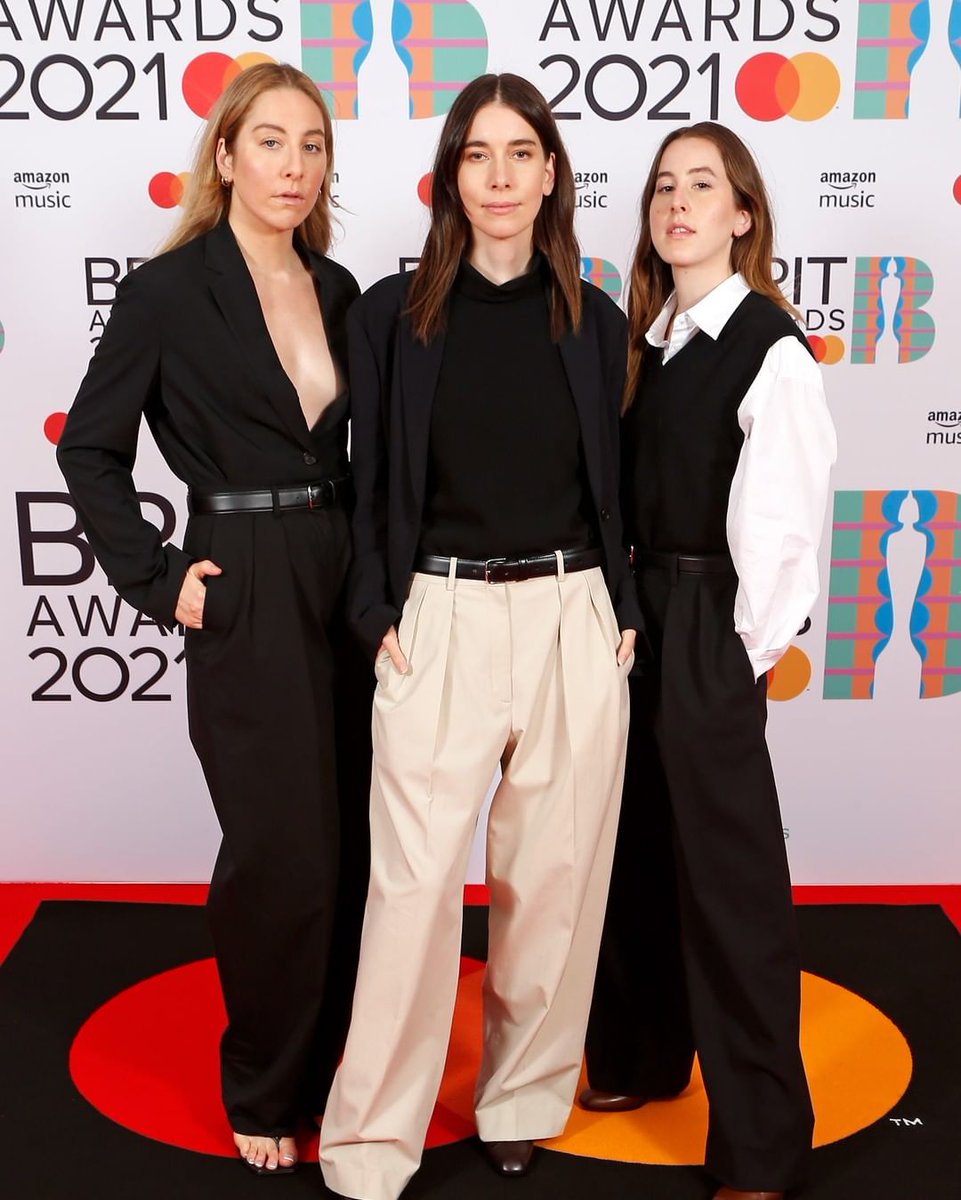 world24ads's tweet photo. Scenes from the #BRITs red carpet.

📸 : Getty Images 

#World24ads https://t.co/VvePXqdRuQ