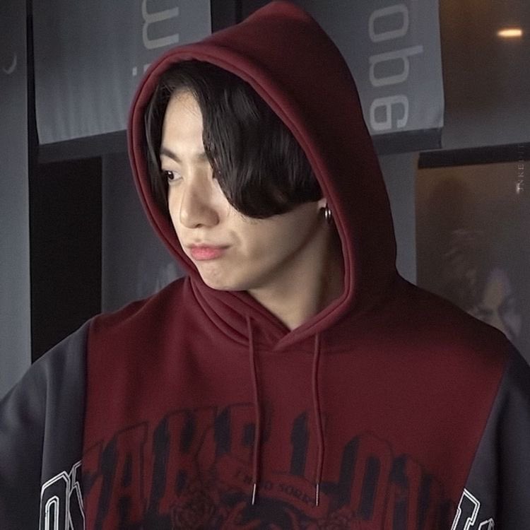 retweet &amp; reply to vote :) 

i'm voting for <a href="/BTS_twt/">방탄소년단</a> for #BBMAsTopSocial