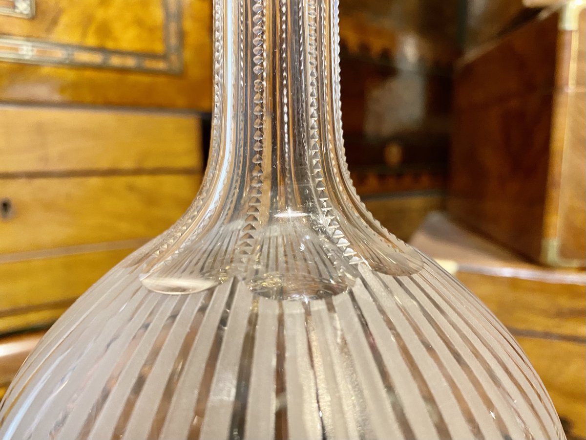 A 1930’s wine decanter. £95. Ref DC180 31cm high approx #decanter #decanters #port #gin #whisky #port #sherry #whiskydecanters #giftideas #weddinggift #portobelloroad #virtualportobello #no1fordrinkingglasses #barham_antiques #antiquedecanter #antiquedecanters #vintagedecanter