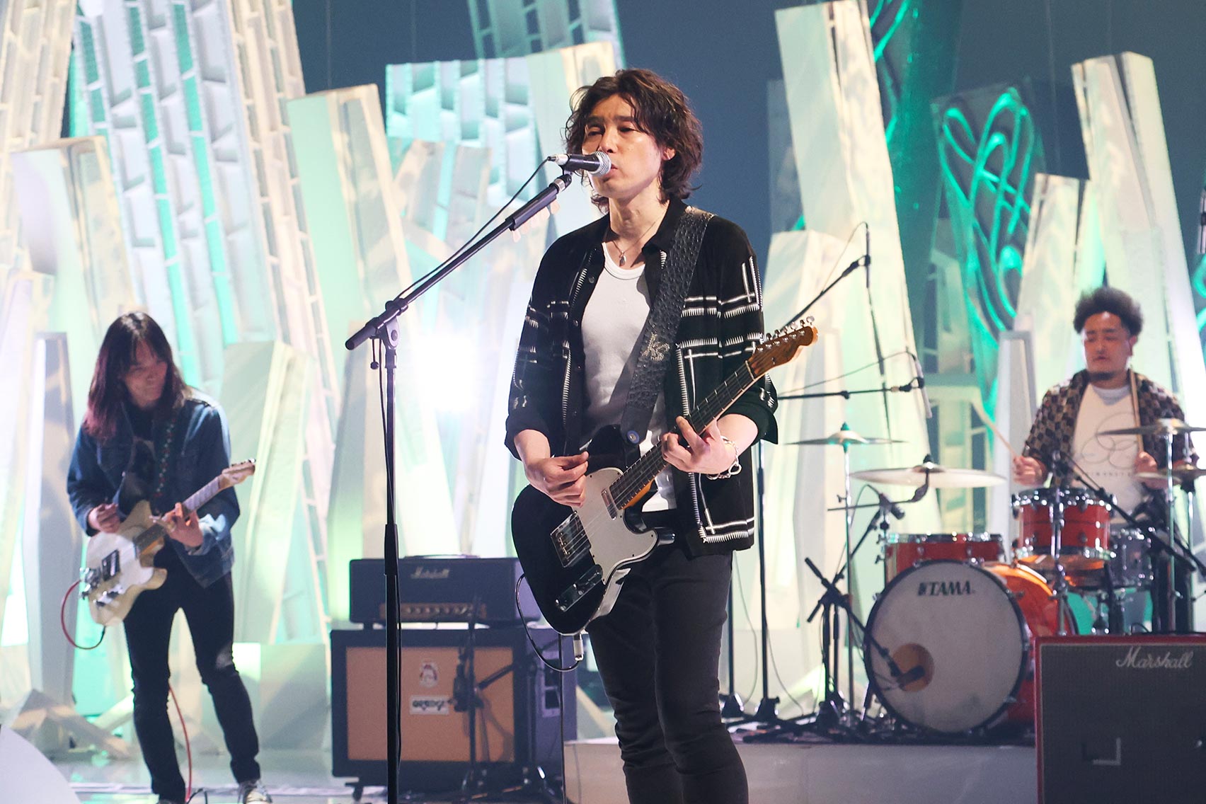 八橋義幸 ３台のマーシャル 紛うことなきギターサウンド 昨夜はみんなありがとう 斎藤和義 Twitter