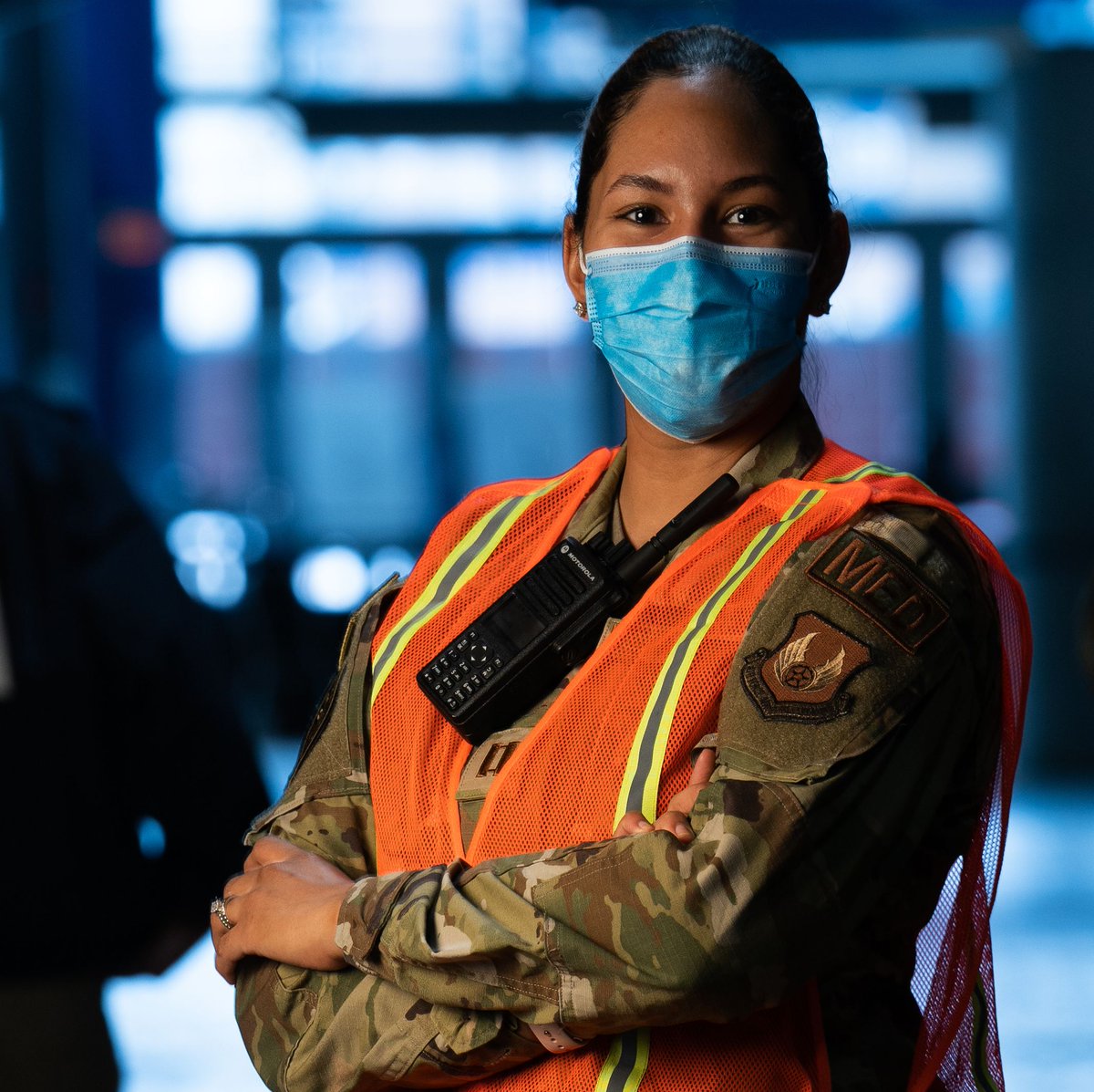 MilitaryHealth's tweet photo. "We are history in the making!”
📸: @USAirForce Capt. Jasmine Weekley-Trice, a clinical nurse with the 88th Health Care Operations Squadron at @WrightPattAFB, is one of many frontline airmen tackling #COVID19 in Detroit, Michigan.
#AcrossTheMHS
#NursesWeek
#MHSNurses https://t.co/5fVko0o33m