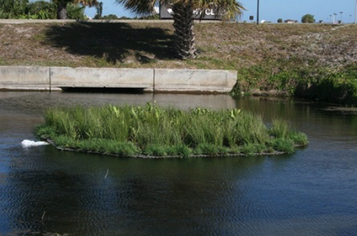 BeematsWetlands's tweet photo. Stormwater ponds at #PatrickAirForceBase, #Florida capture #water from the #runways, #golfcourse, & common areas on base. To reduce the intensity & frequency of #algalblooms, #Beemats floating treatment wetlands are used to absorb nutrient #pollution &..π§΅ https://t.co/cmGfYd9KNi