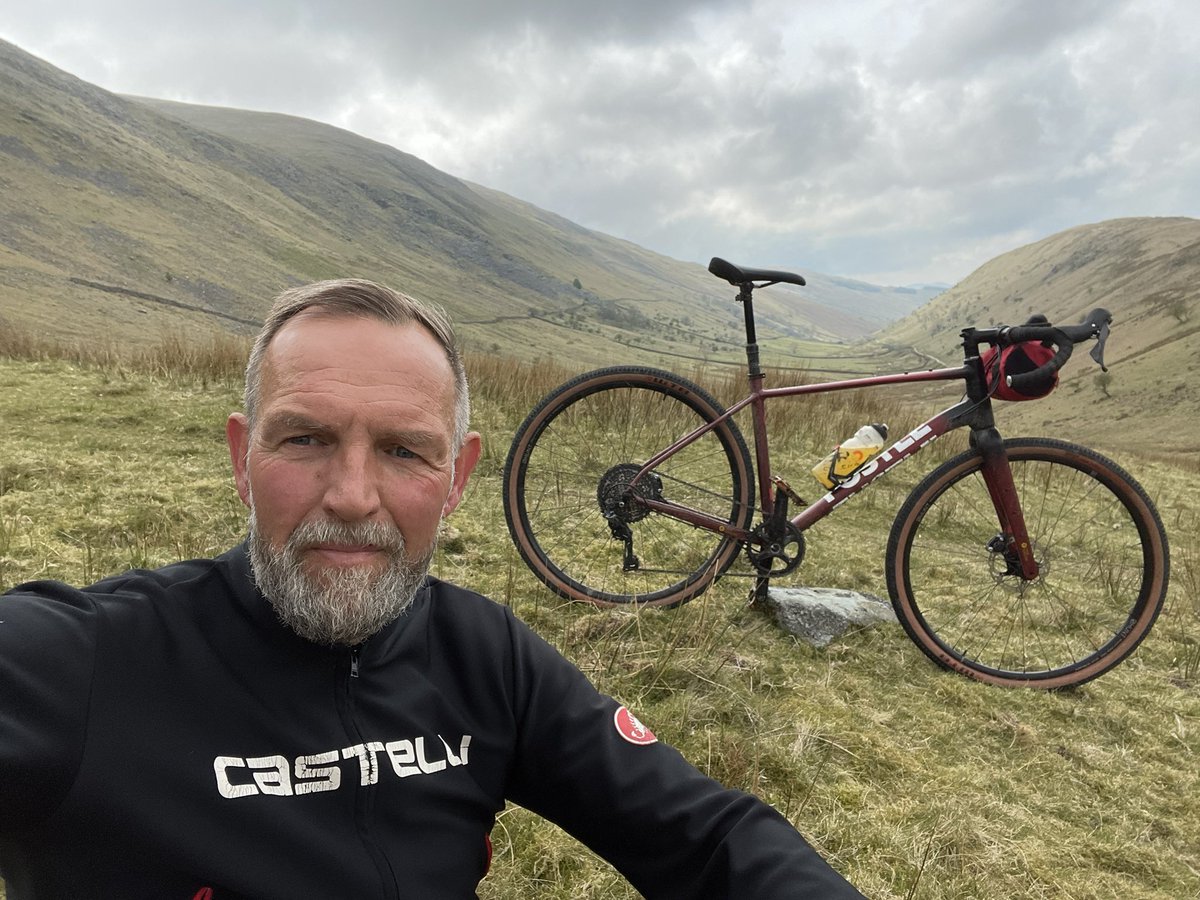 MrWetwood's tweet photo. My morning.Becks running, lambs bleating and skylarks singing and a cycle up to the top of the pass #cycling  #cumbria #fustle #thelakedistrict https://t.co/8HQLxrVxvr