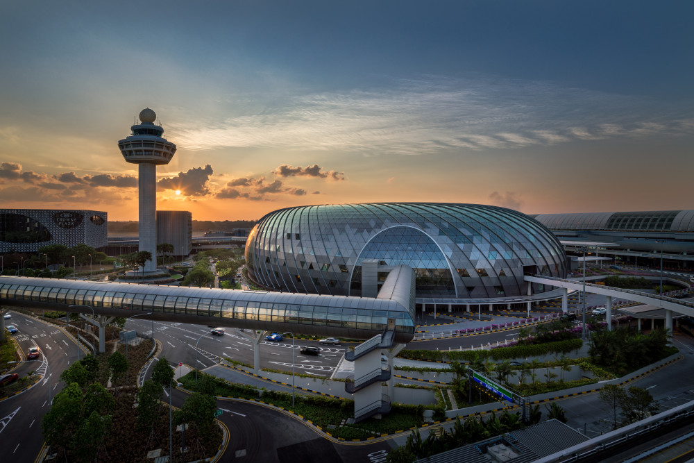 Changi Airport on Twitter: "Vorübergehende Schließung des Jewel Changi Airport und eingeschränkter Zugang zu den Passagierterminalgebäuden des Changi Airport https://t.co/V3fjDXNgfc https://t.co/SVcbnYH7qR" / Twitter