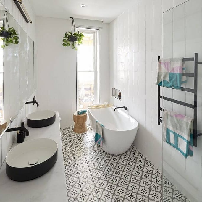 CrazeInterior's tweet photo. Designing a Jack and Jill Bathroom

Follow @CrazeInterior 
 
Visit:- https://t.co/5M98Z6caEv

#bathroominspo #bathroompic #bathroomrenovations #bathroomdesigns https://t.co/FRqxQvPwEA
