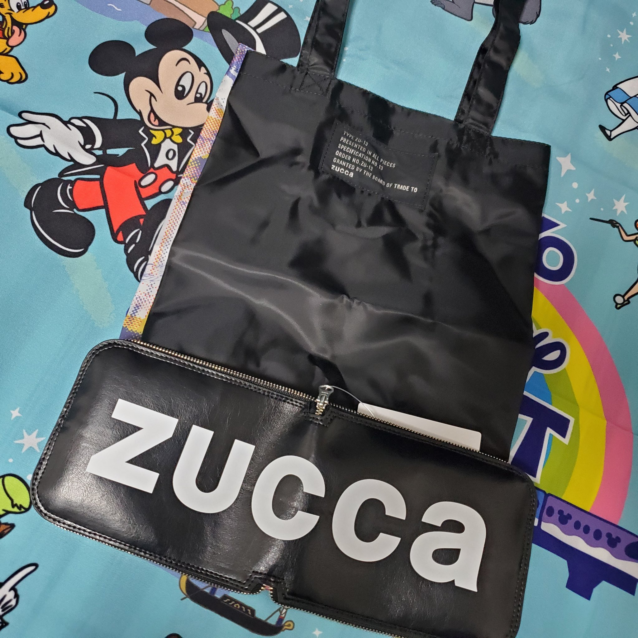 奥山裕次 ディズニー専用アカウント 毎日ディズニーグッズ その363 ポケッタブル Zucca Zuccaと ディズニーのコラボ ポケッタブルトートバッグです ディズニー 東京ディズニーランド 東京ディズニーシー 東京ディズニーリゾート ズッカ